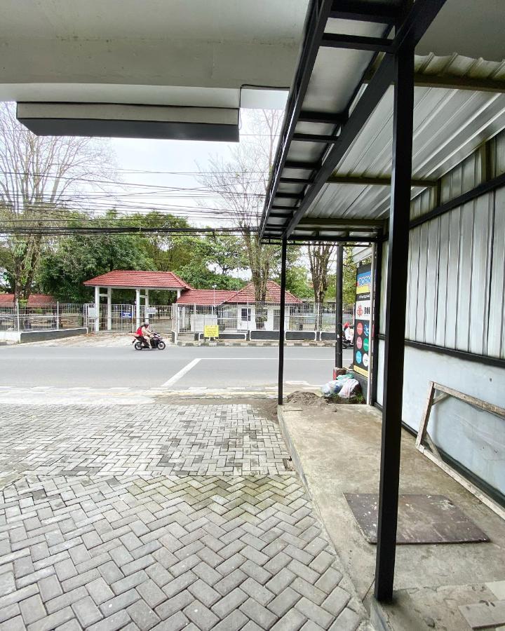 Hotel Reddoorz At Arkana Seturan Pakuwon Mall Maguwo